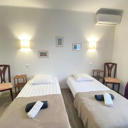 Apartman 06cg Beautiful 2 Bedroom - Garden *